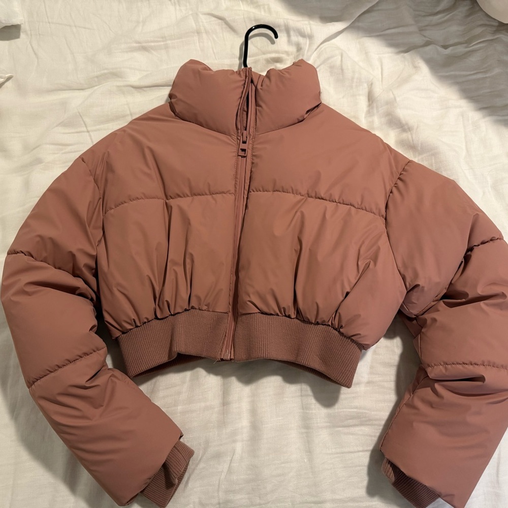 Women's Cropped Puffer Jacket - Mauve